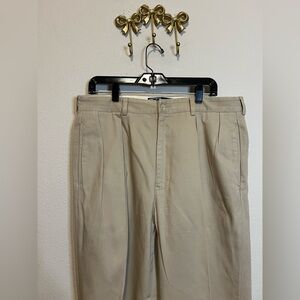 Ralph Lauren Tan Chinos Andrew Pants-Classic Chinos.   Size 36